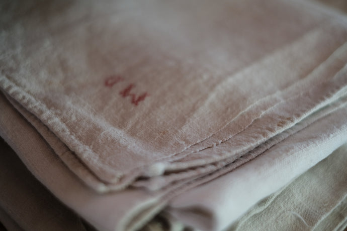 How to enjoy antique linen